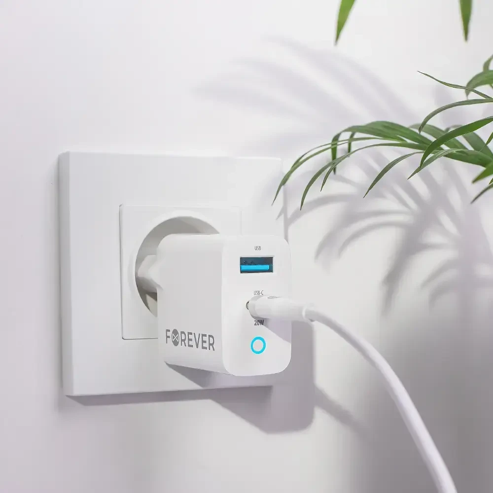 Forever TC-06-20AC PD QC įkroviklis 1x USB-C 1x USB 20W baltas