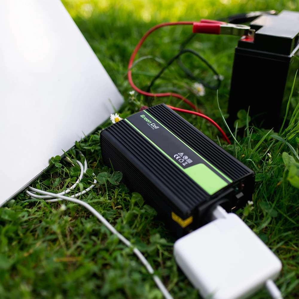 Green Cell Žalias Cell Inverteris 12V/230V 300W/600W sinusinė išėjimo įtampa Žalias Cell su UPS funkcija