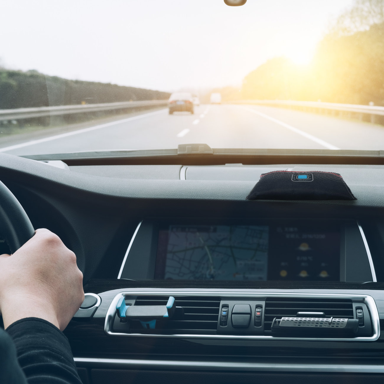 Hurtel Automobilių drėgmės ir kvapo įrenginys 300g