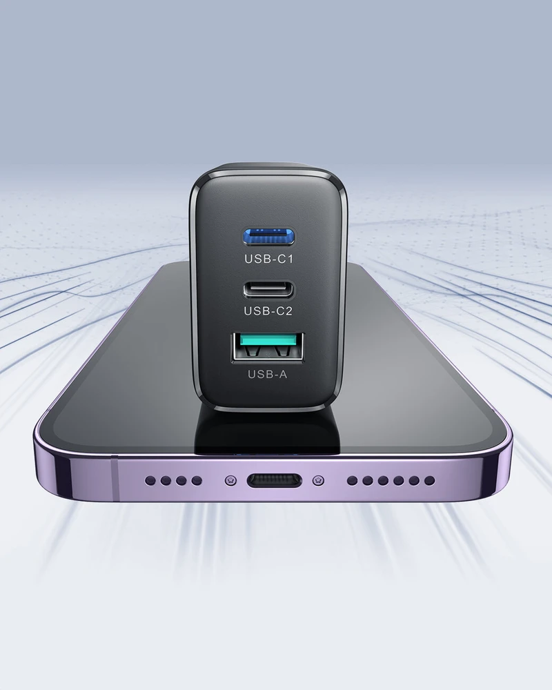 Įkroviklis Joyroom JR-TCF10 32W 2xUSB-C/USB-A juodas