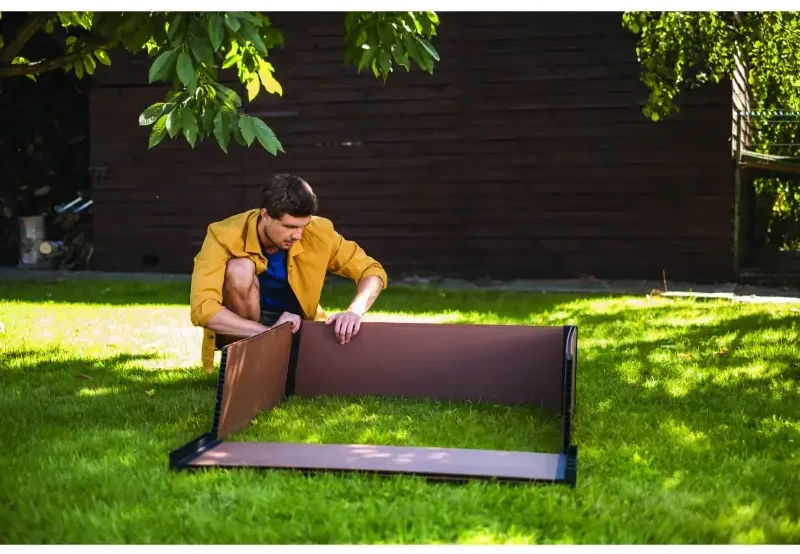 Obrzeże Keter klevo sodo apvadas, plastikinis, rudas, matmenys 106x50x32, atsparus oro sąlygoms, 249297