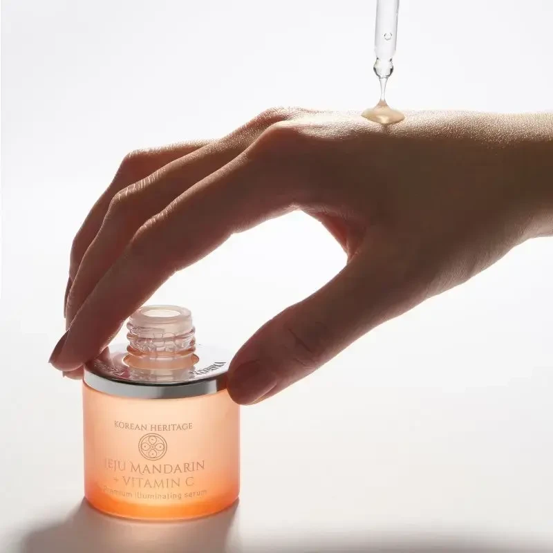 Korika Šviesinantis serumas su džedžu mandarinais ir vitaminu C, korėjietiškas paveldas (šviesinantis serumas), 30 ml