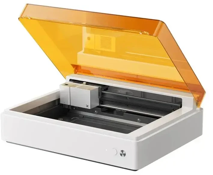 xTool M1 Ultra 20W 4-in-1 lazerinis Engraver - Deluxe Kit