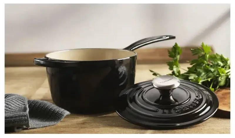 Le Creuset Cast iron sauce pan Ø16cm / 1.5L juodas