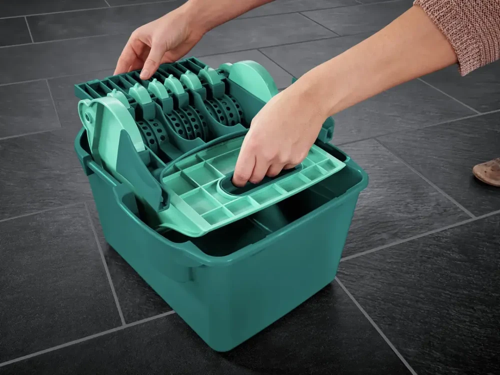 Leifheit Grindų šepečio kibiras PROFI COMPACT
