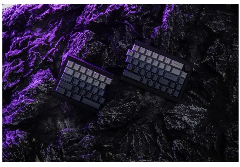 Klaviatūra mechaninė Epomaker Split 65 Switch juoda-flamingi/juodas-flamingo