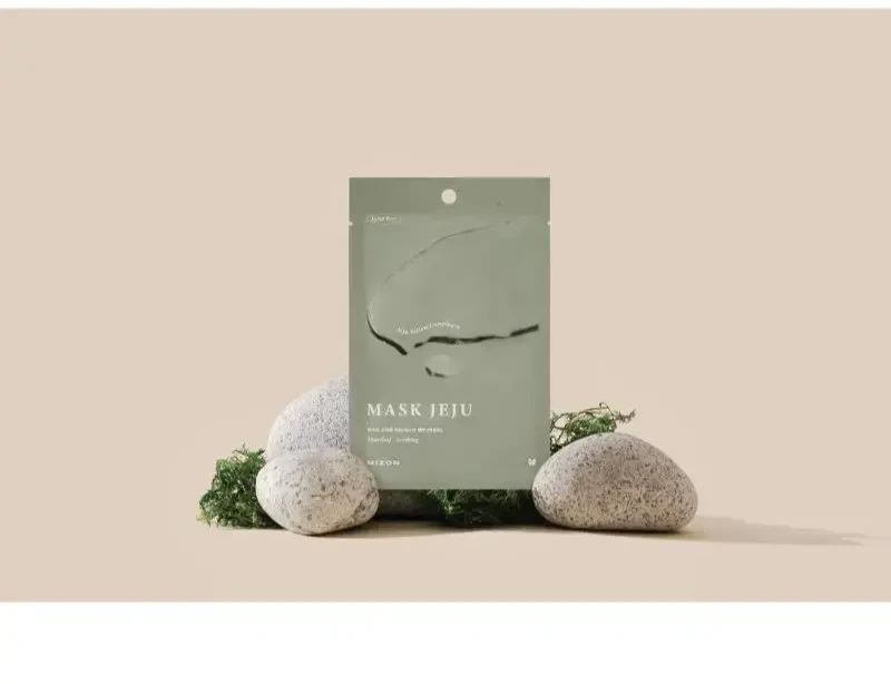 Mizon Raminamoji lakštinė veido kaukė „Heartleaf“ (Jeju kaukė) 23 g