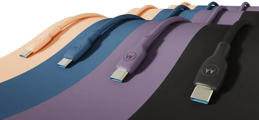 Motorola Silicone cable SC18D13215 USB-C to USB-C 1m, 5A Juodas BULK
