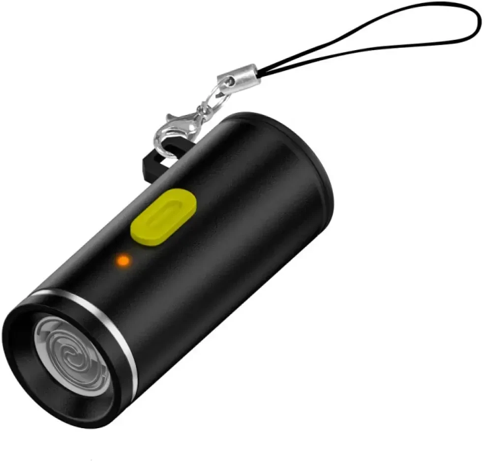 4 viename priedų rinkinys: 4smarts Explorer USB-C raktų pakabuko laidas, USB-C–USB-C adapteris, USB-C žiebtuvėlis, U formos