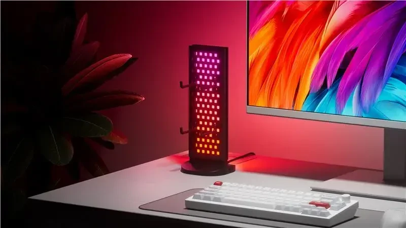 Nanoleaf Pegboard Desk Dock