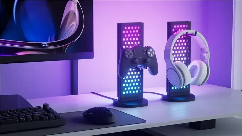 Nanoleaf Pegboard Desk Dock