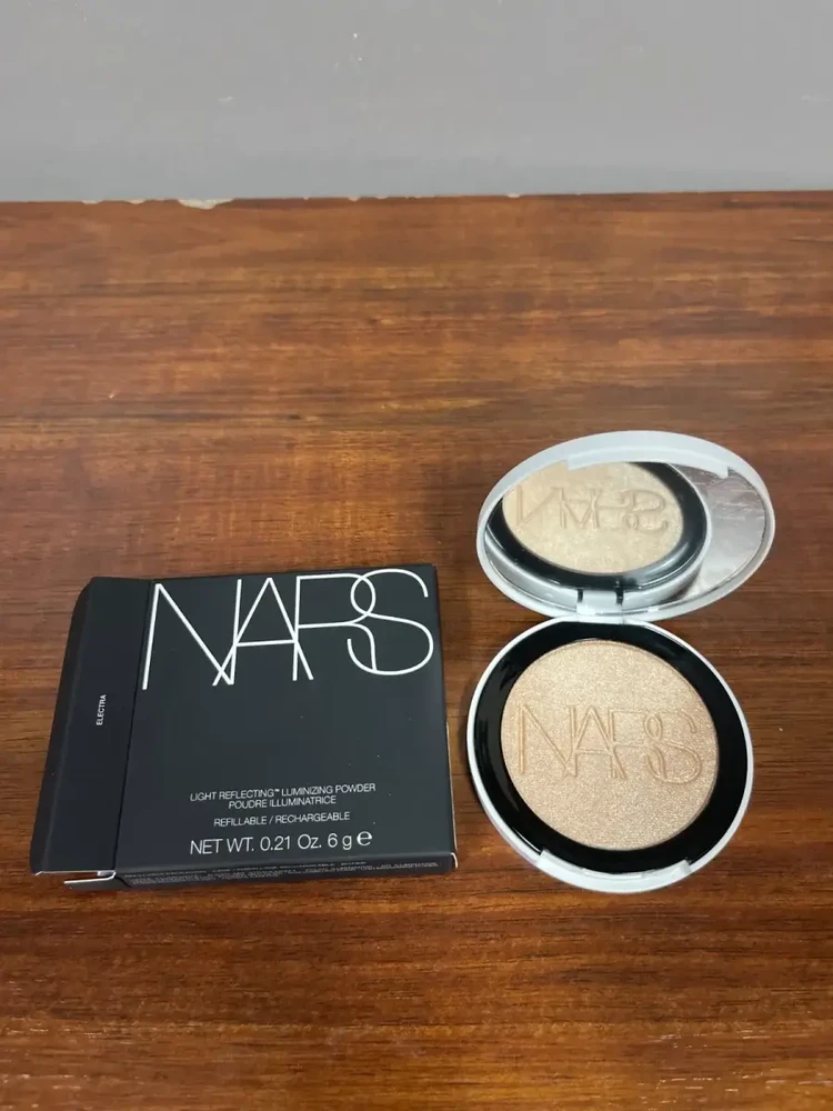 Nars Šviesą atspindinti pudra „Luminizer“ 6 g
