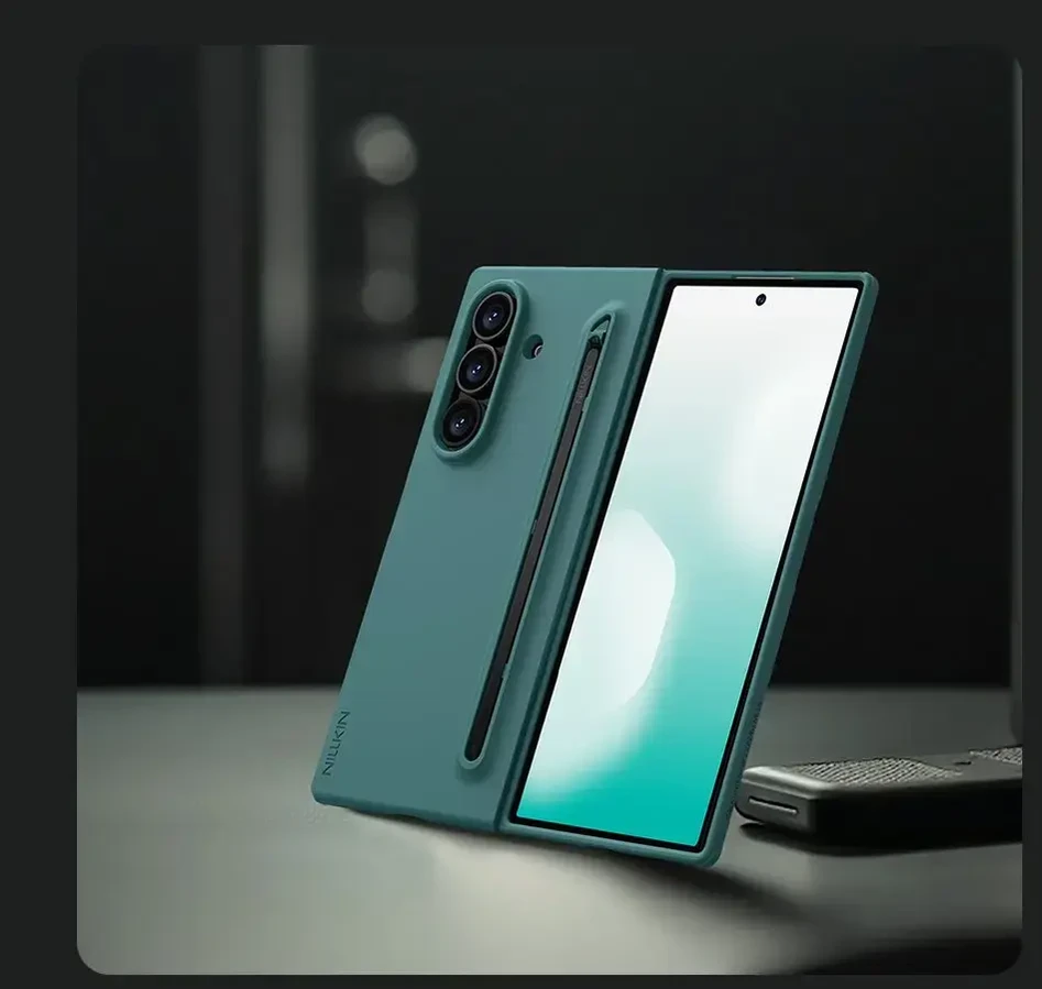 „Nillkin Flex Pure Fold“ rašiklio lizdo dėklas, skirtas „Samsung Galaxy Z Fold 7“, šviesiai žalias