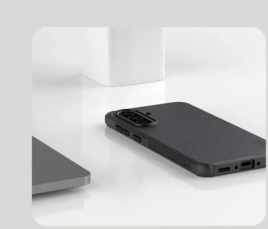 Nillkin Super Frosted PRO Back Cover skirta Samsung Galaxy A36 5G dėklas telefonui juodos spalvos