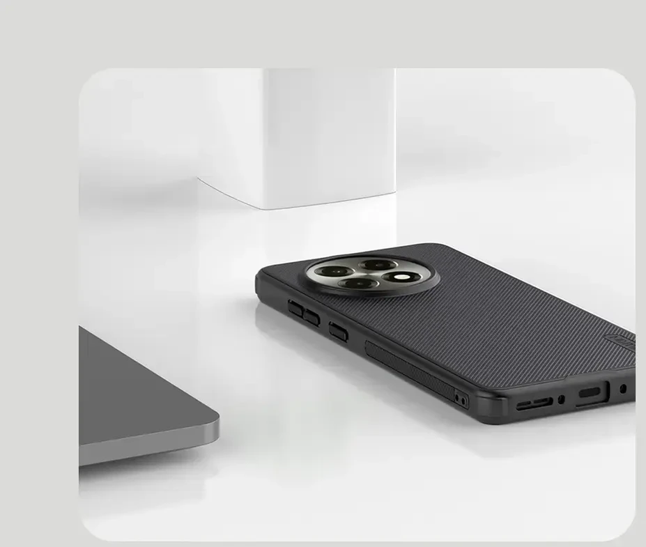Nillkin Super Frosted PRO Magnetic Back Cover skirta OnePlus 13R dėklas telefonui juodos spalvos