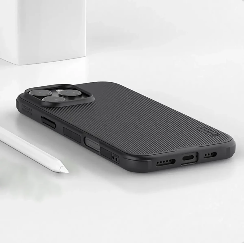 Nillkin Super Frosted Pro Back Apple iPhone 16 Pro Max dėklas telefonui juodos spalvos