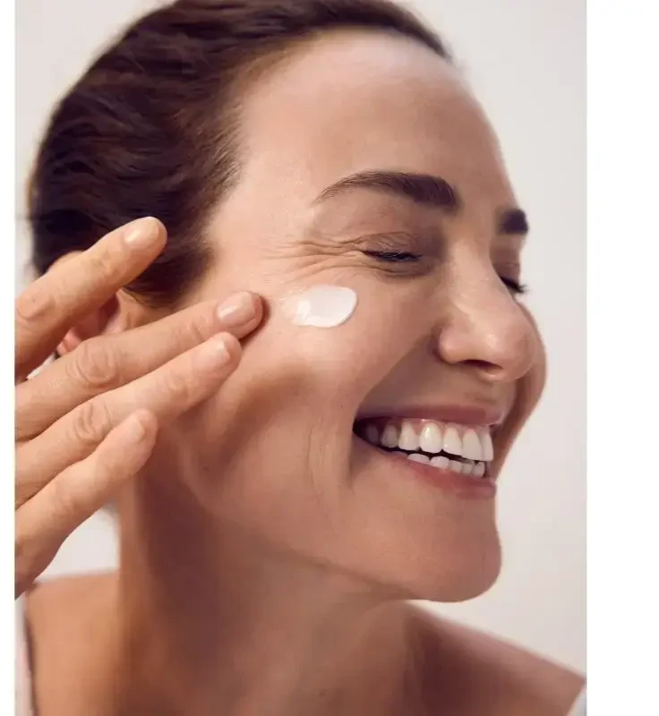 Nivea Dieninis odos atjauninimas. Cellular Anti-Age OF 30 (odos atjauninimas) 50 ml