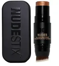 „Nudestix Nudies All Over Glow“ skaistalų pieštukas su ruduoju cukrumi, 8 g