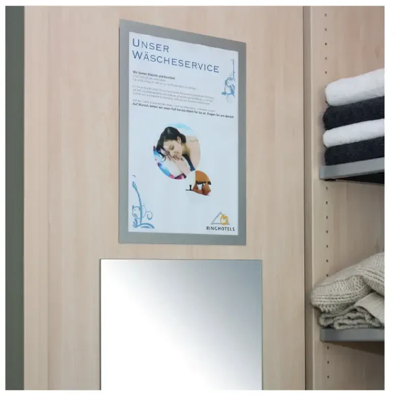 Plakatas Durable Patvarus Lipnus informacinis rėmelis A4 sidabrinis, 2 vnt. (4872-23)