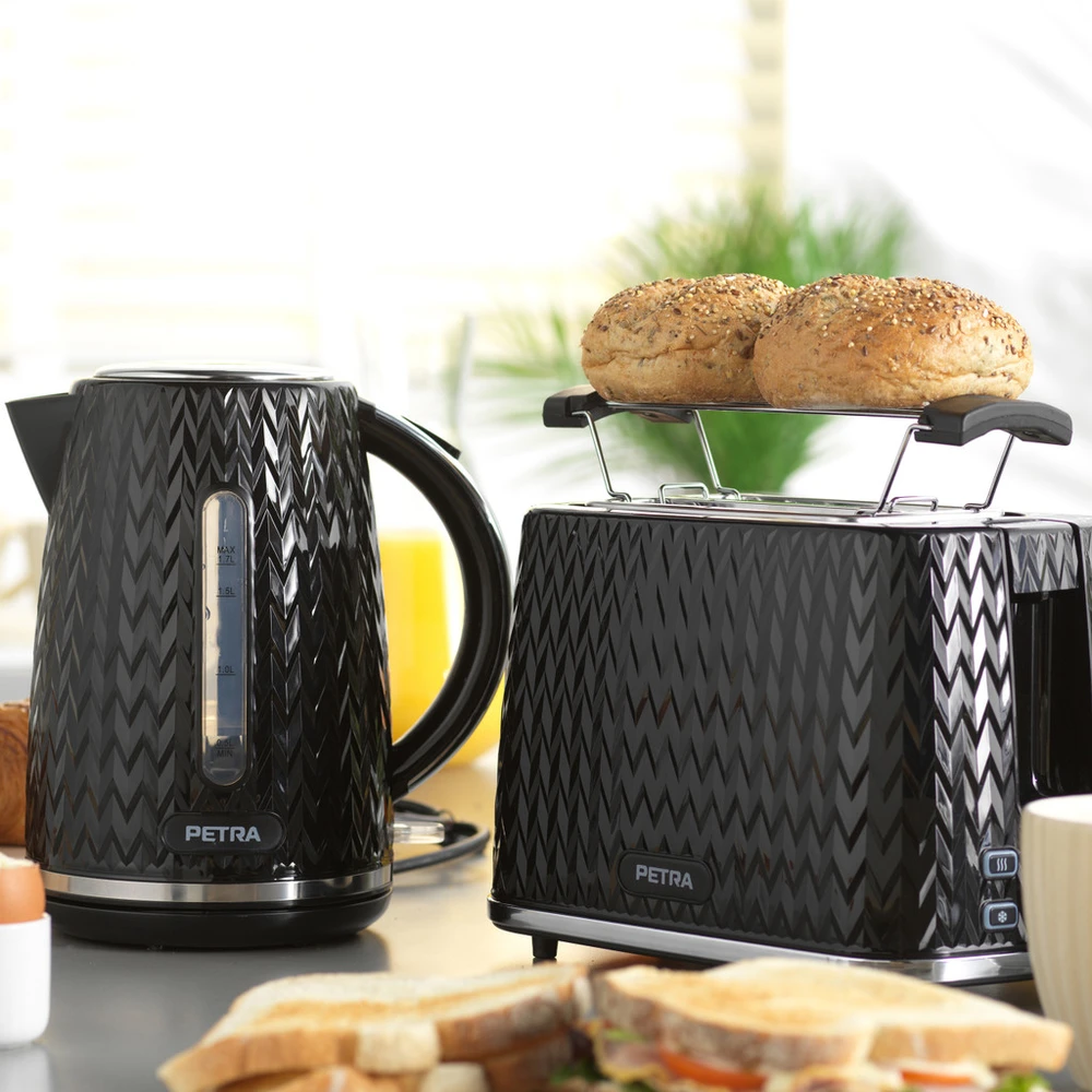Petra Emerio Virdulys juoda elektrinis 2200 W CHEVRON, 1,7 l