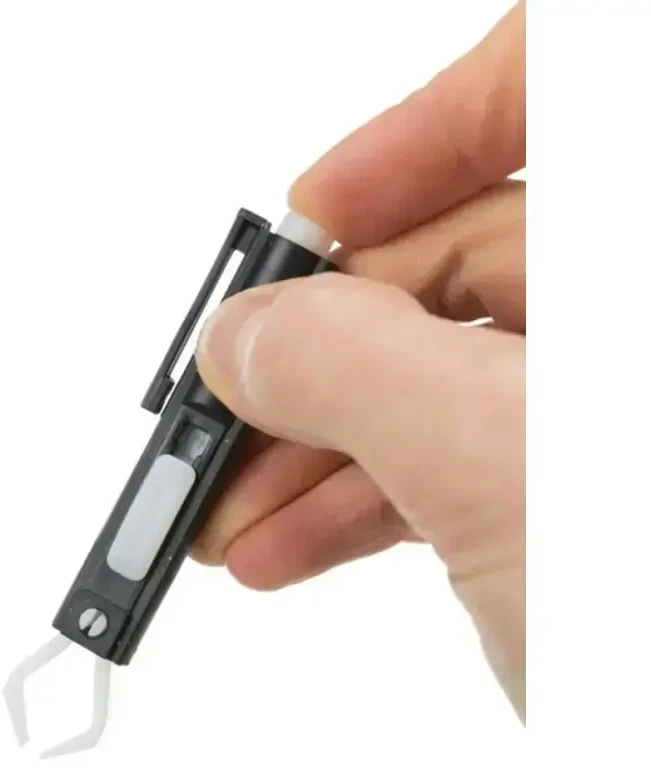 Trixie SZCZYPCE DO USUWANIA KLESZCZY na kartoniku 9cm
