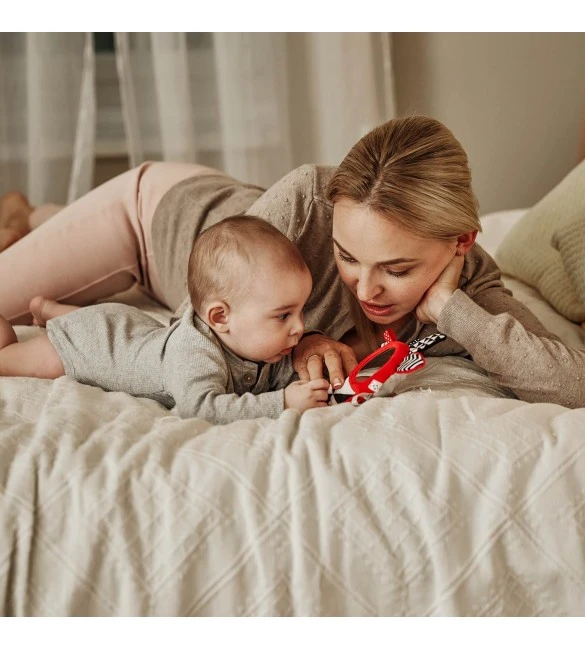 Canpol babies Minkštas kontrastinis žaislas su garsu ir veidrodžiu SENSORY TOYS 68/080