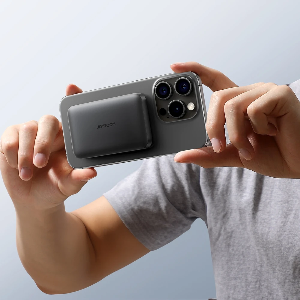 Powerbank Joyroom JR-W020 Mini 5000mAh USB-A USB-C inductive 20W – juodos spalvos + USB-C / USB-C cable