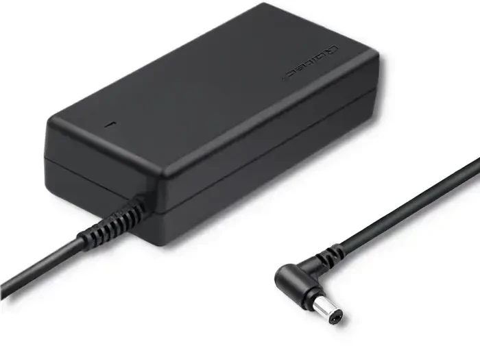 QOLTEC 50090 Nešiojamas kompiuteris AC power adapter Toshiba 90W 4.74A 19V 5.5x2.5