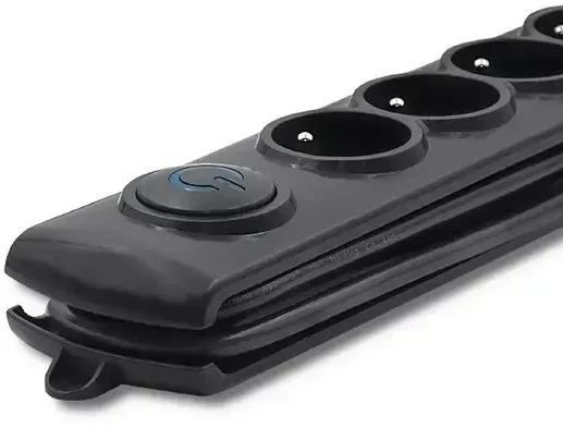 QOLTEC 50112 Surge Protector 6 maitinimo lizdas 3,0m