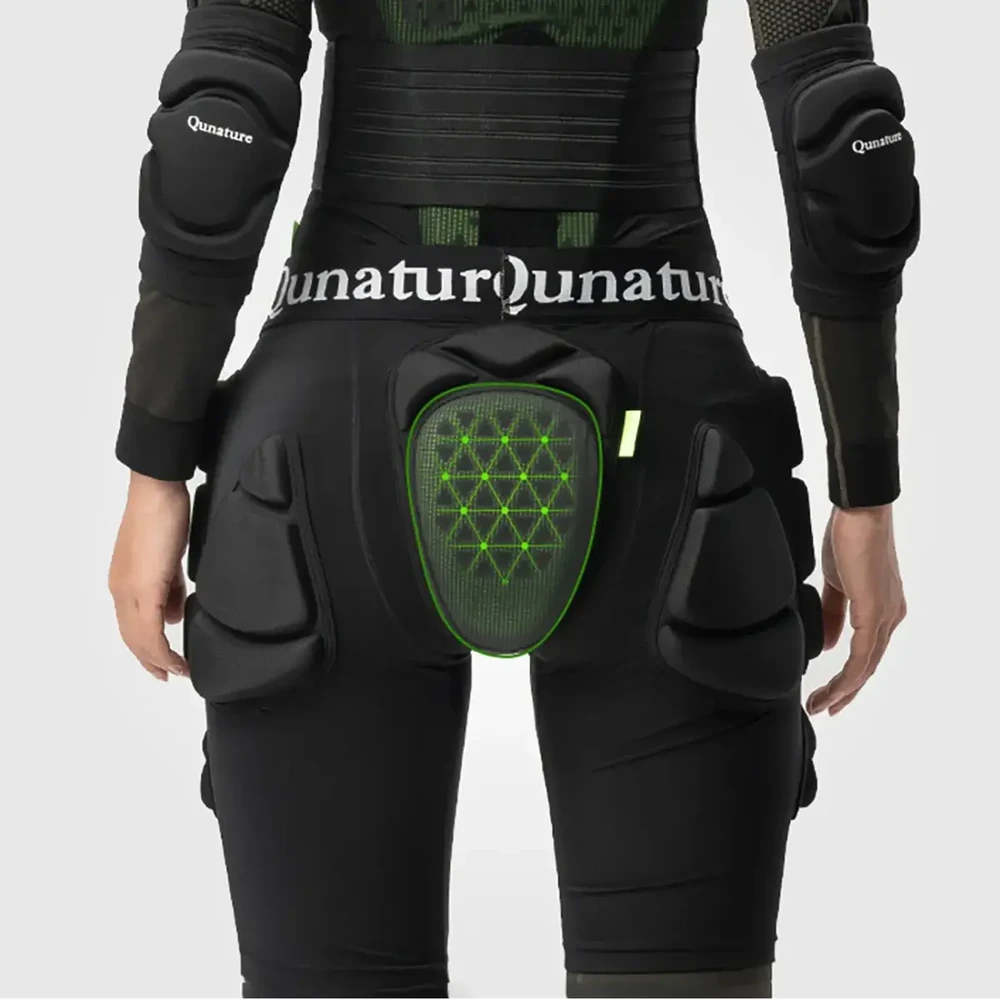 Qunature Ski Hip Protectors - Advanced L Skis, Snowboard, Skates - Juodas