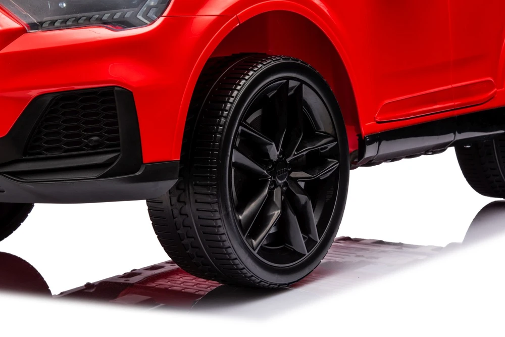Ramiz Elektromobilis Audi Q7 NEW LIFT, Raudona