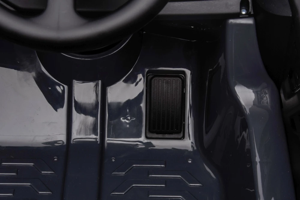 Ramiz Elektromobilis Audi RSQ E-TRON, Pilkas