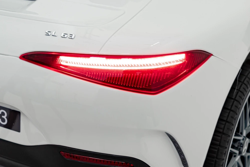 Važiuoklė Mercedes Benz AMG SL63 Baltas