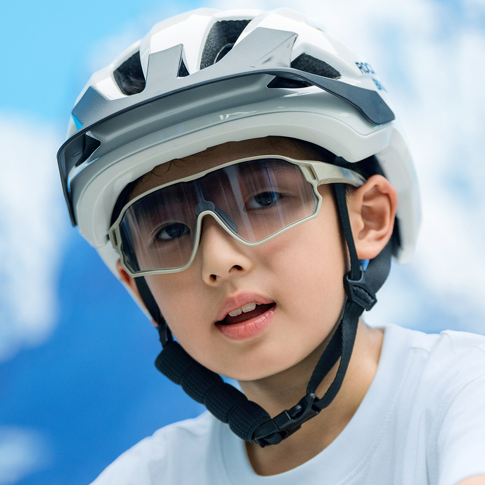 Rockbros LK-67 jaunimo dviračio šalmas su nuimamu skydeliu 54–58 cm - Baltas