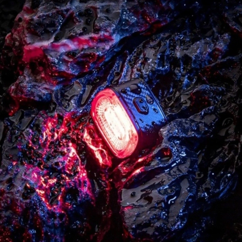 Rockbros Q2S LED galinis dviračio žibintas su išmaniąja stabdymo sistema + USB-C - USB-A laidas - juodos spalvos