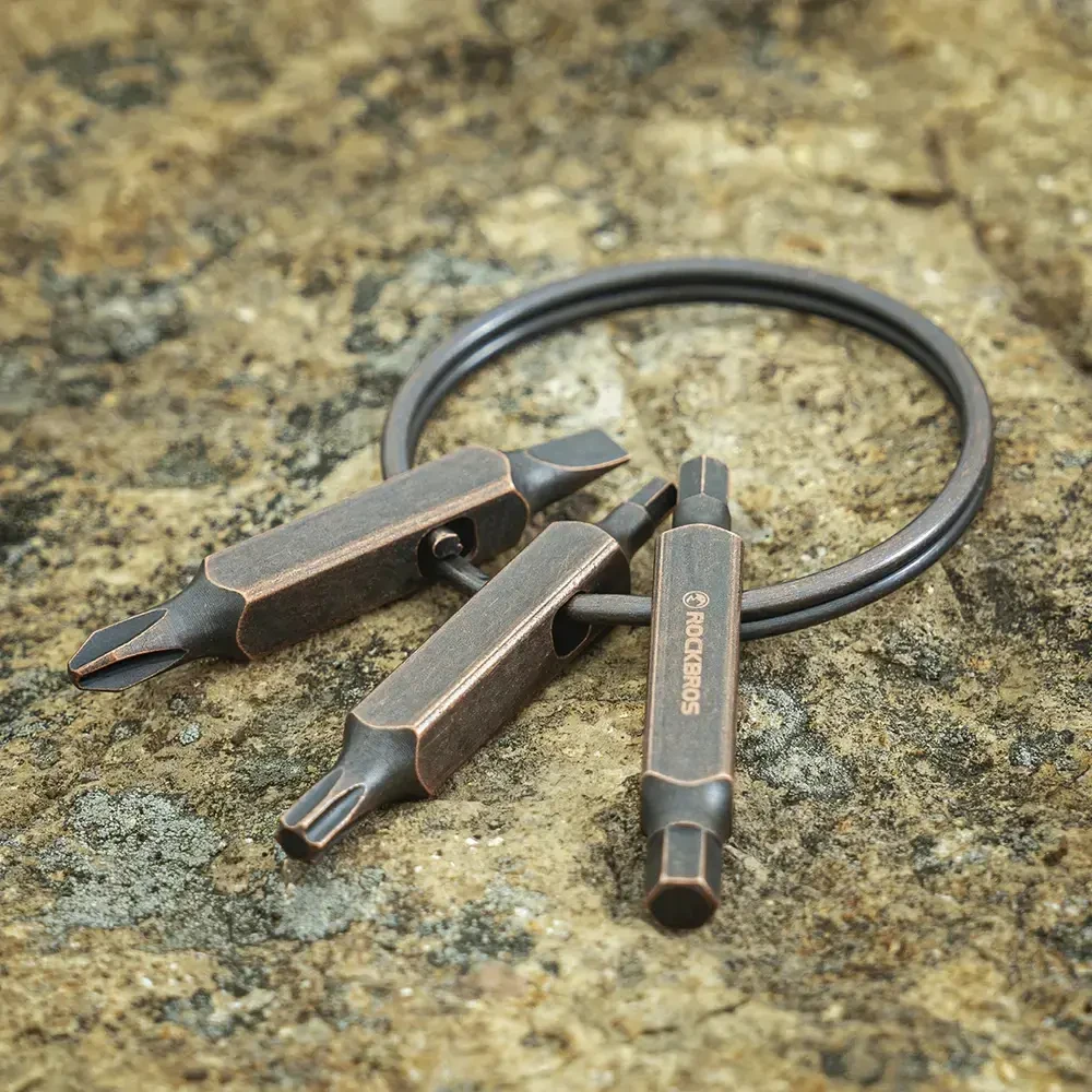 Rockbros VK-ARCO3 ROAD TO SKY Multitool 6-in-1 raktų pakabukas - ruda