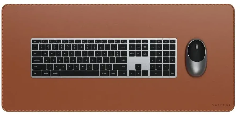 SATECHI Vegan-Leather Premium stalo kilimėlis (rudas)