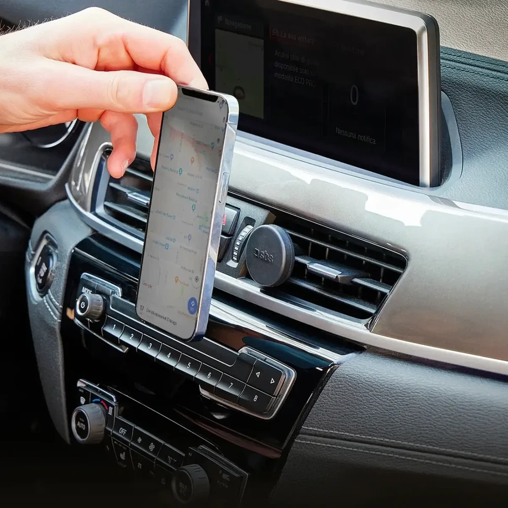 SBS Universalus magnetinis automobilinis laikiklis juodos spalvos
