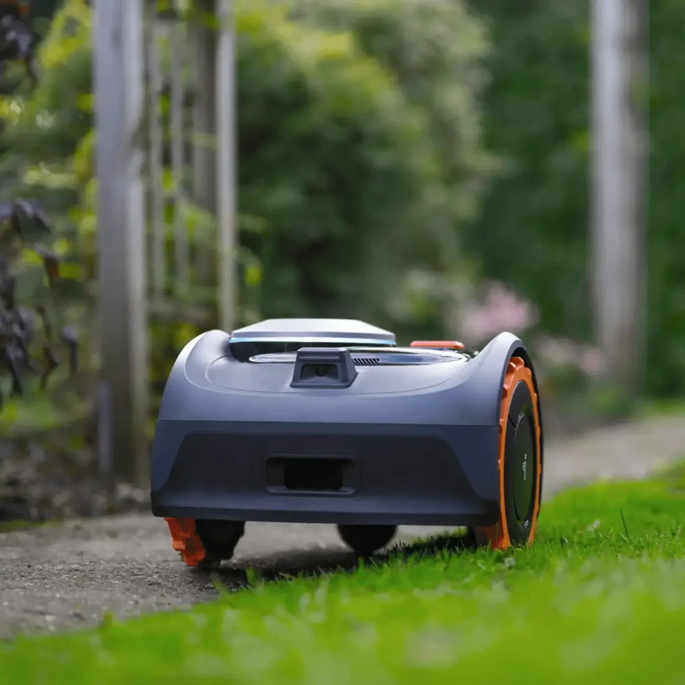 Vejos robotas Segway Navimow i108E