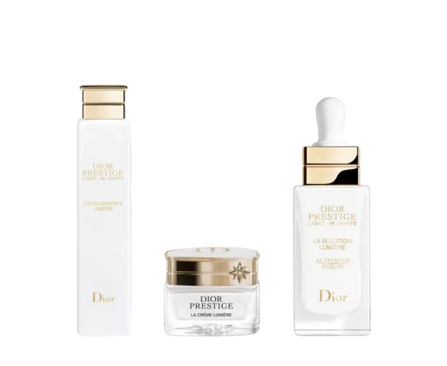 Rinkinys „Christian Dior“: „Prestige Light-In-Baltas“ švytintis veido serumas, 30 ml + „Prestige Light-In-Baltas“ švytintis veido kremas, 30 ml + „Prestige L’Oleo-Essence Lumiere“ skaistinamasis šveičiamasis losjonas, 15 ml