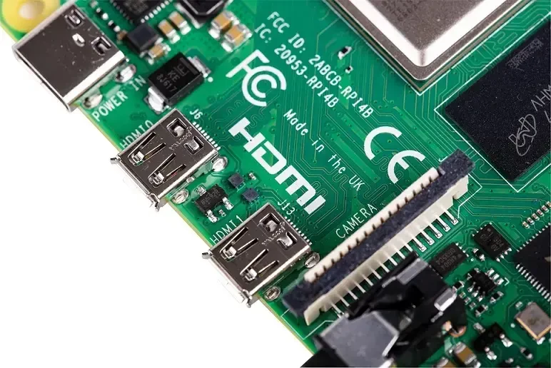 Vienos plokštės kompiuteris, Raspberry Pi 4 Model B 4GB RAM