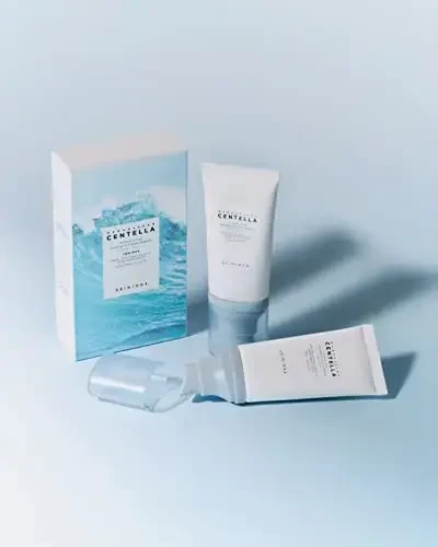 SKIN1004 Madagascar Centella Hyalu-Cica Vanduo-Fit Sun Serumas SPF 50+ apsauginis veido kremas nuo saulės, 2 x 50 ml