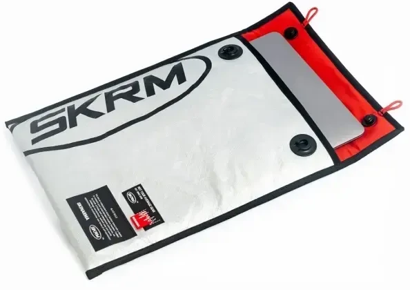 Skinarma Krepšys Comet laptop sleeve 14" sidabrinė/sidabrinis