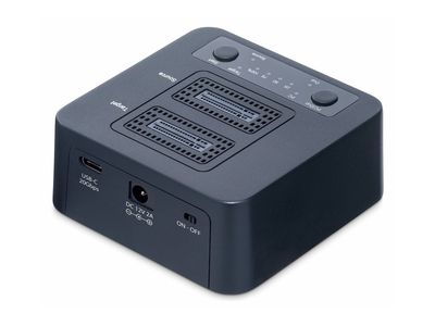 StarTech M.2 NVME DUPLICATOR DOCK/.