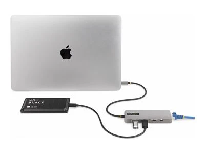StarTech USB-C adapteris su prijungtais įrenginiais