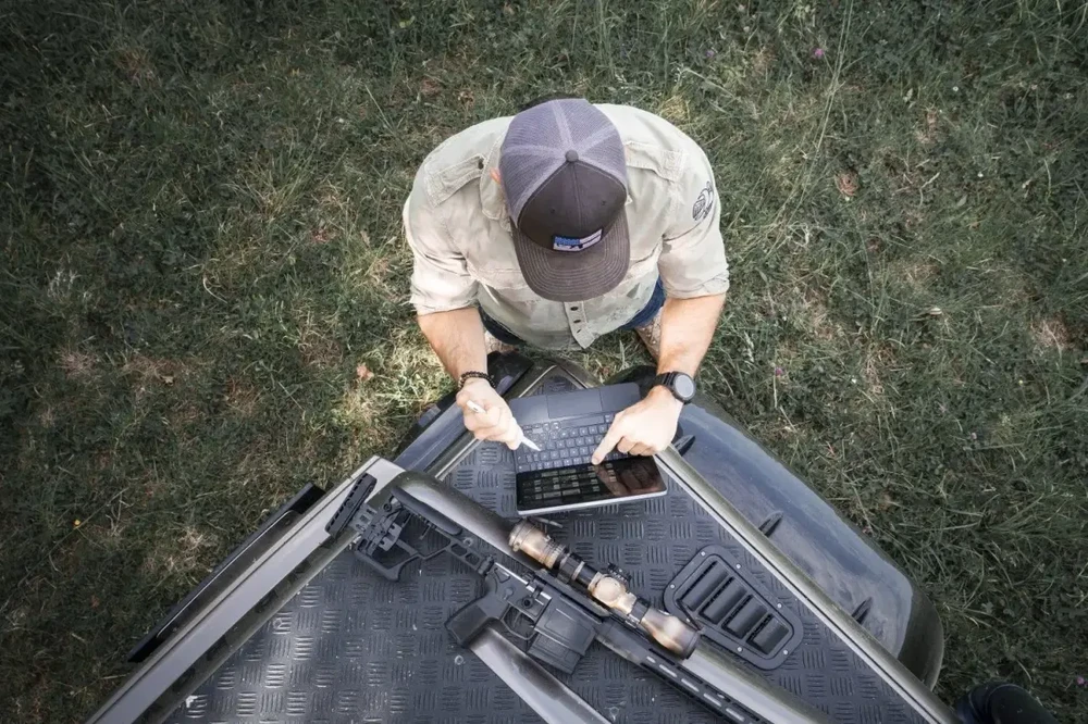 Tactical Roger Pieštukas pieštukas Apple ir Android planšetėms juodos spalvos