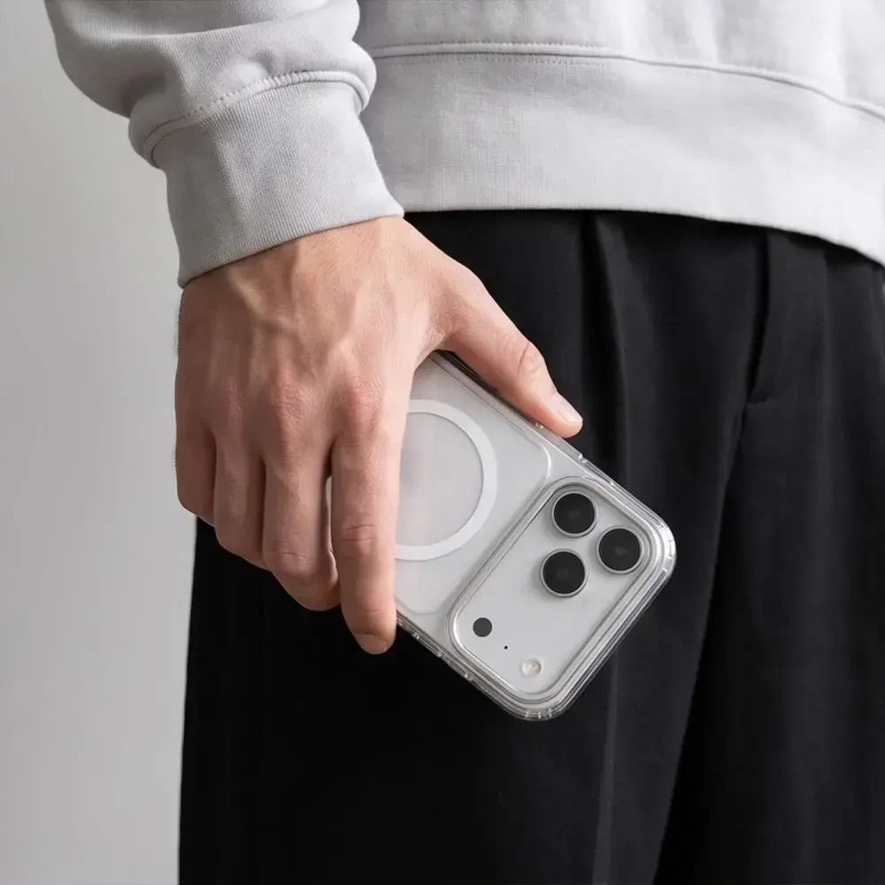 Tech-Protect MagStand MagSafe CC dėklas, skirtas iPhone 18 Pro / 17 Pro - permatomas