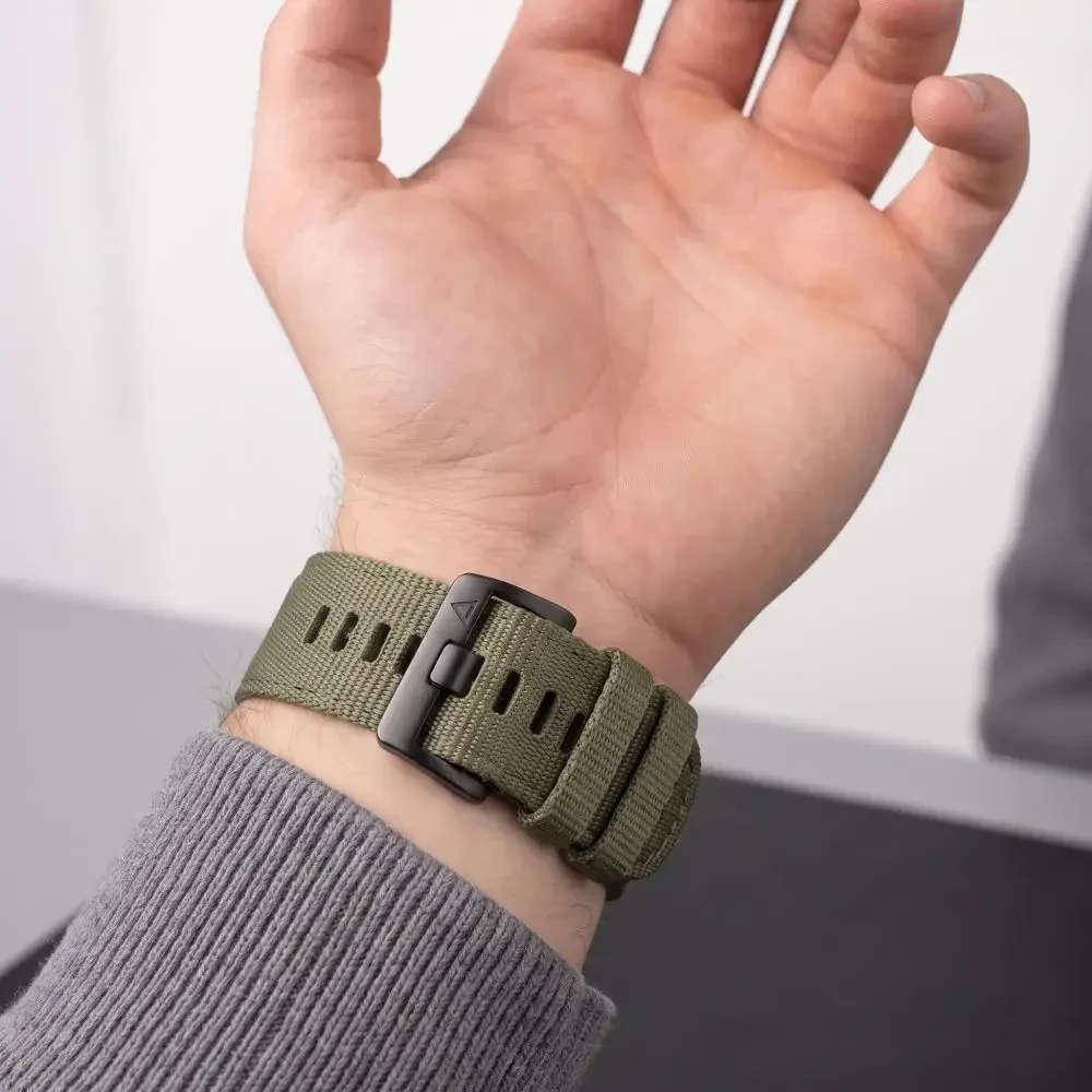 TECH-PROTECT NYLON CLASSIC GARMIN FENIX 5X / 5X PLUS / 6X / 6X PRO / 7X / 8 / 8 PRO / 9 / 9 PRO (51 MM) MILITARY Žalias