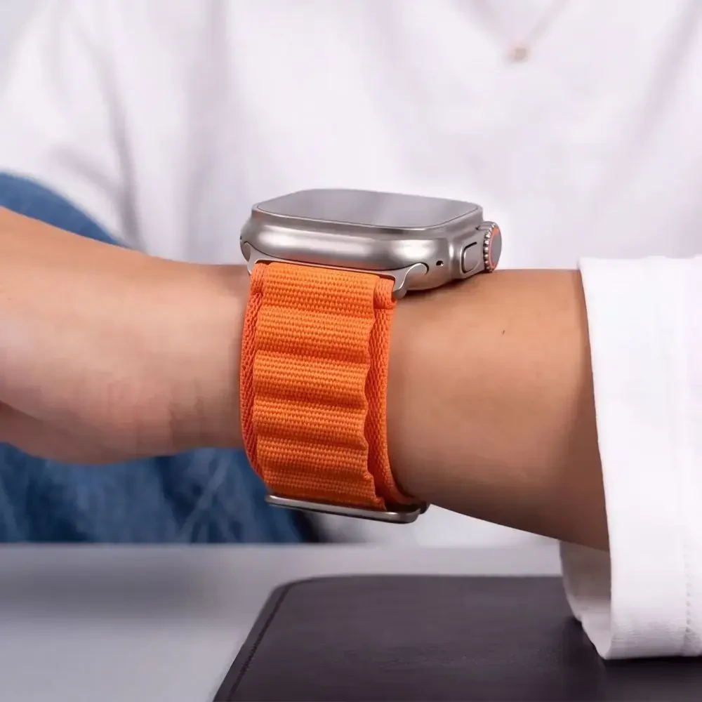 TECH-PROTECT NYLON PRO APPLE WATCH 8 / 9 / 10 / 11 / 12 / SE / ULTRA (44 / 45 / 46 / 49 MM) ORANŽINIS