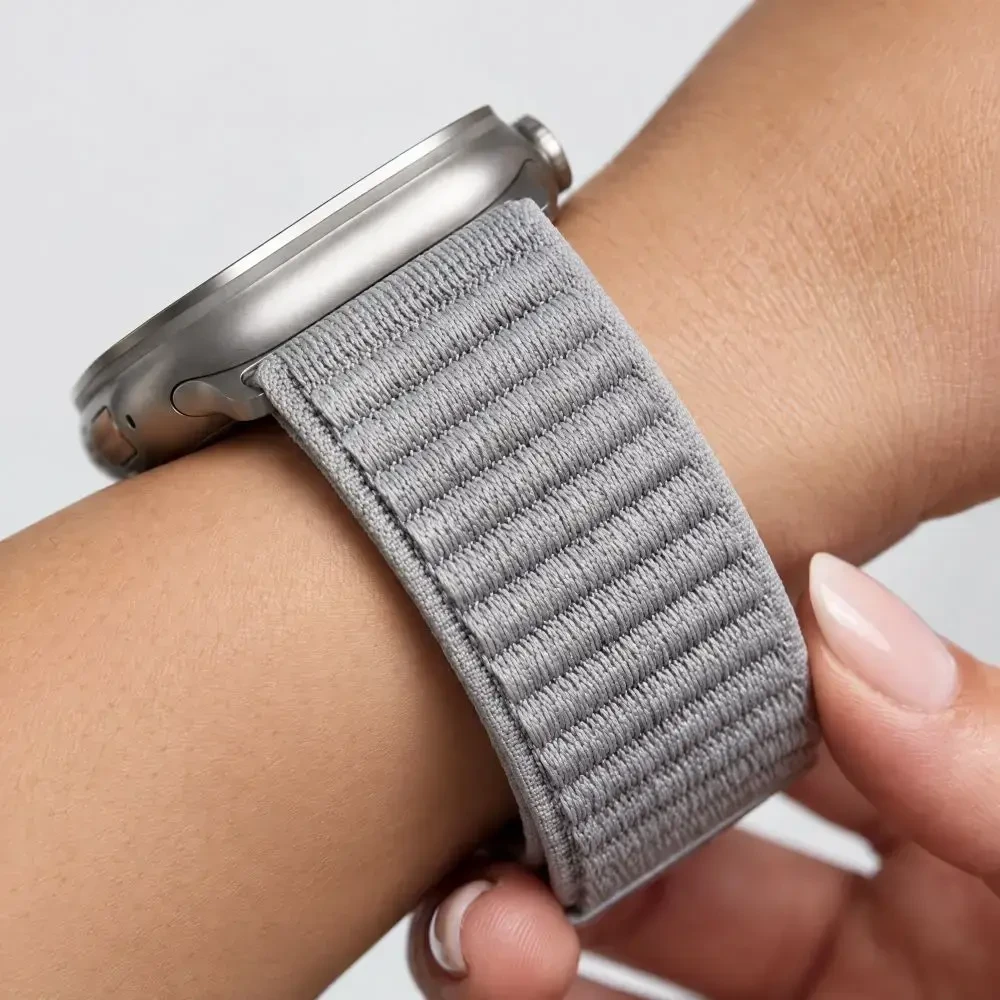 TECH-PROTECT NYLONLOOP APPLE WATCH 8 / 9 / 10 / 11 / 12 / SE / ULTRA (44 / 45 / 46 / 49 MM) ŠVIESIAI PILKA